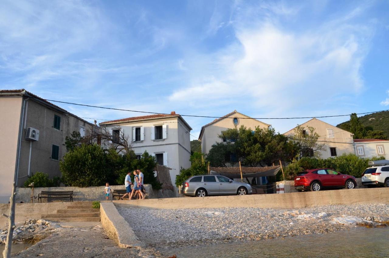 Apartments Martamare Martinšćica Zewnętrze zdjęcie