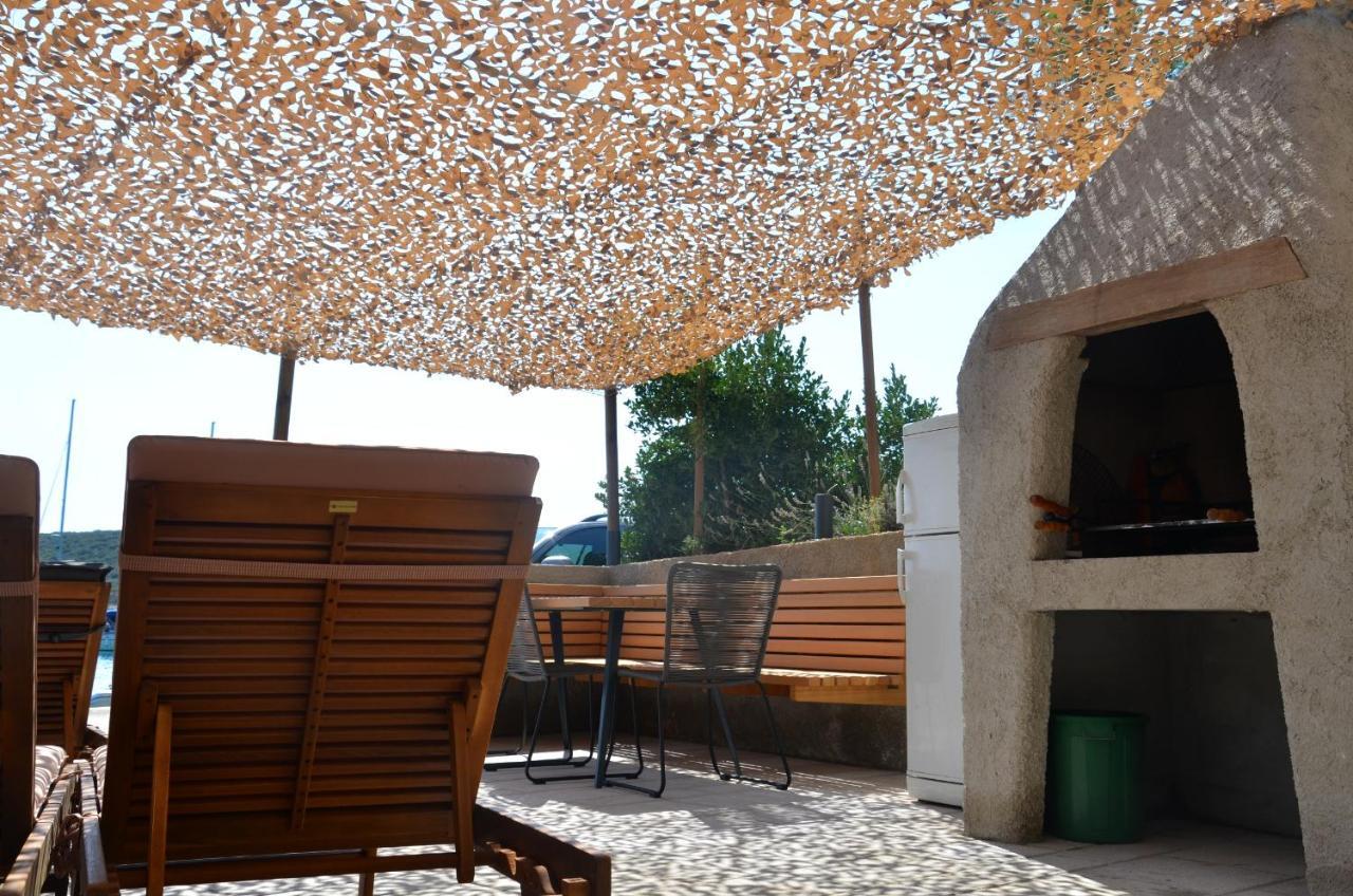 Apartments Martamare Martinšćica Zewnętrze zdjęcie