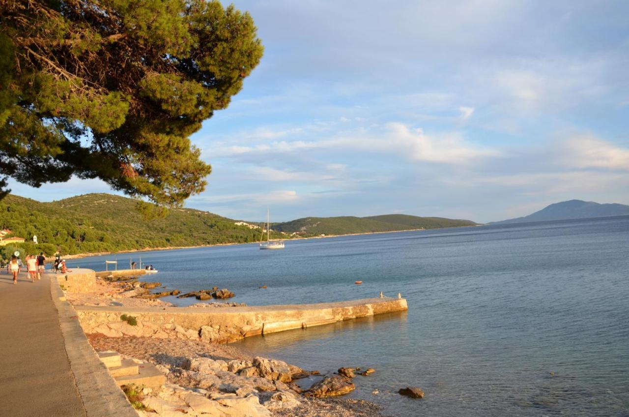 Apartments Martamare Martinšćica Zewnętrze zdjęcie